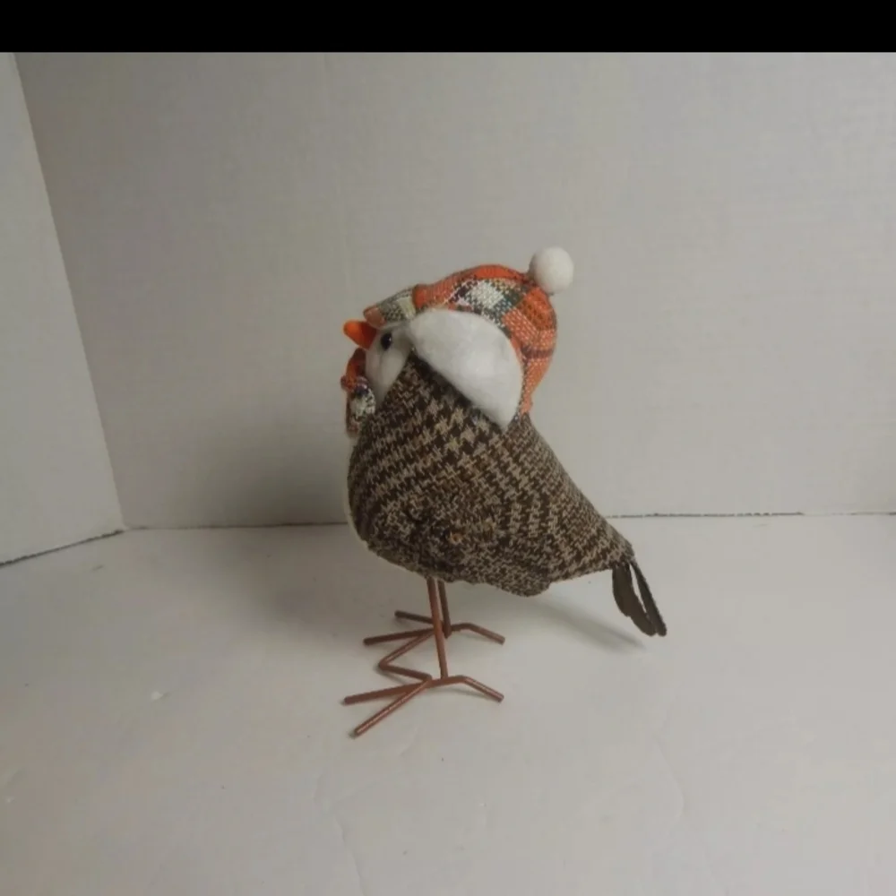 Plaid Brown and‎ White Bird Decor